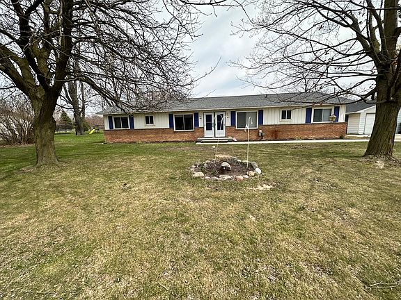 5th image of 476 N Burkhart Rd