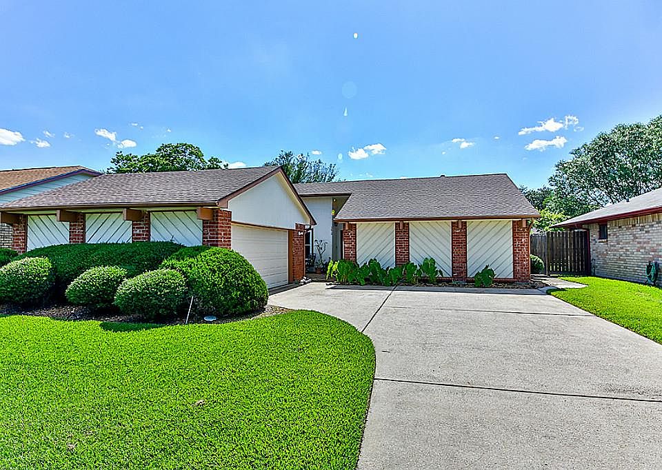 1st image of 3812 Aspen Dr