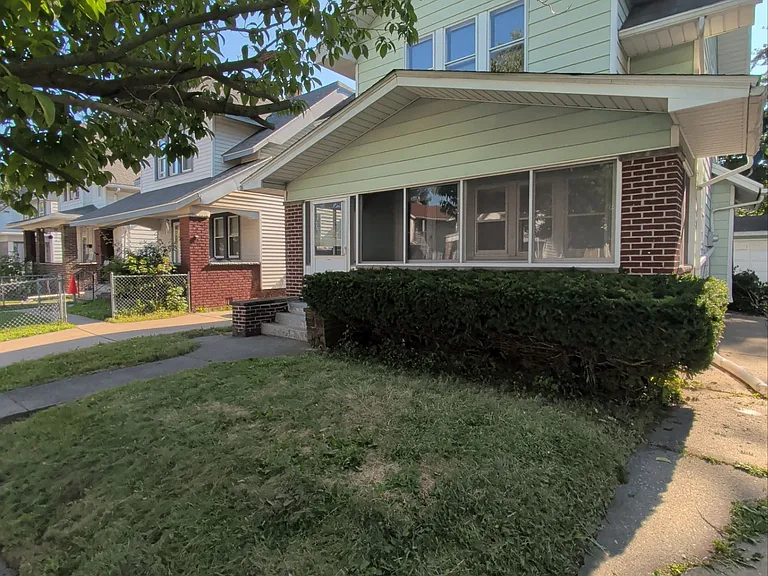 4136 Fairview Dr — Photo 38