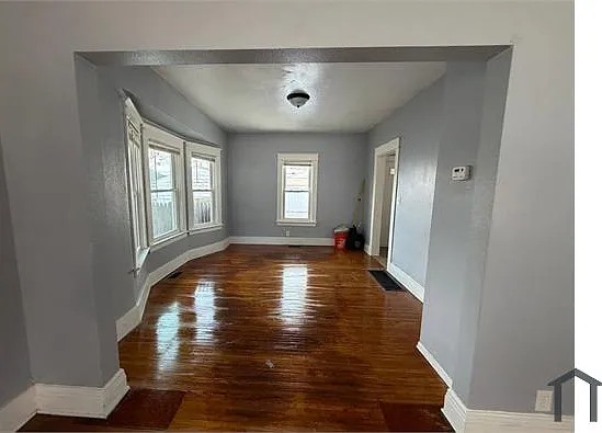 746 Spencer St — Photo 7