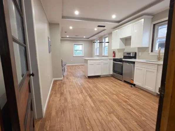 (undisclosed Address), Lyndhurst, NJ 07071