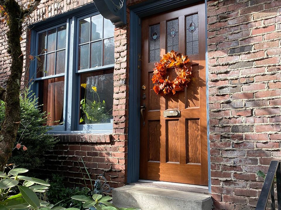 Private entrance