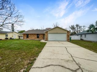 832 Yellowbird Ave, Deltona, FL 32725