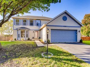 2420 Smithfield Ln, Aurora, IL