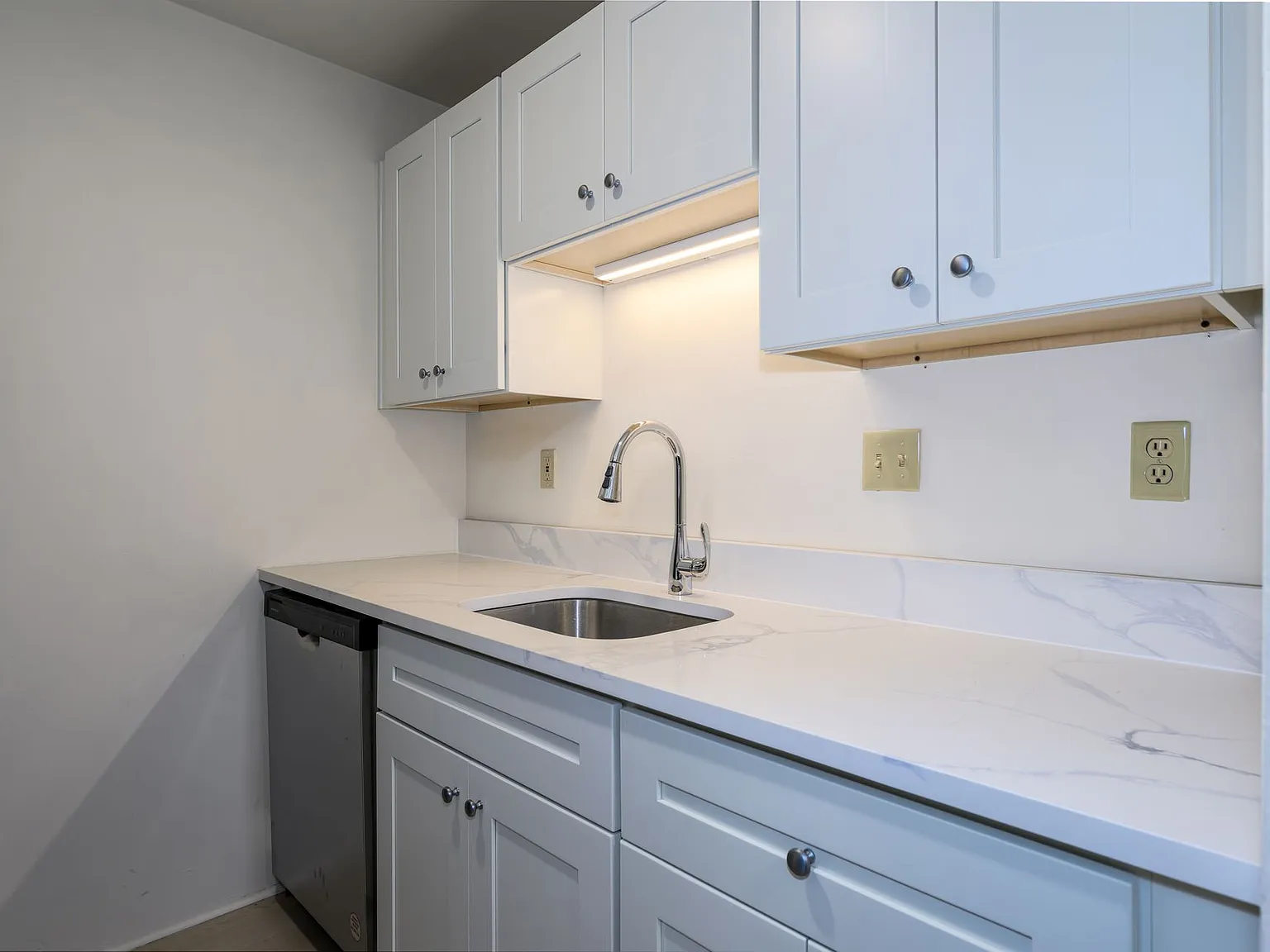 Southfield Apartments — Photo 2
