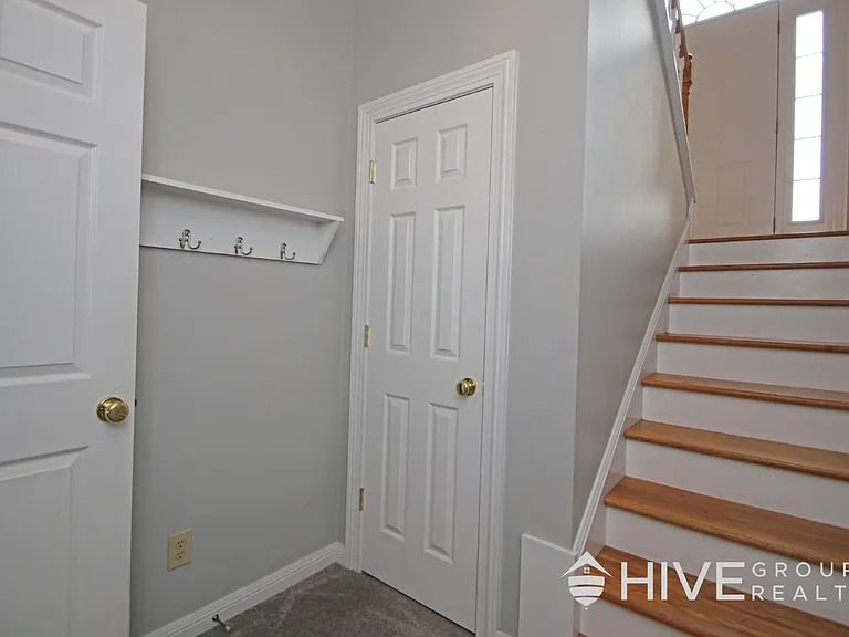 155 Chelsea Cir — Photo 23