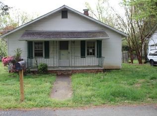 1909 Blain St, High Point, NC 27262