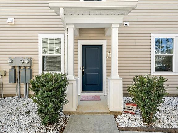 2nd image of 139 Benelli Drive