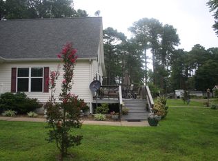 50 Byers St, Reedville, VA 22539