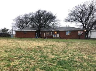 176 County Road 2830, Decatur, TX 76234