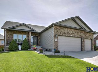 8922 S 29th St, Lincoln, NE 68516