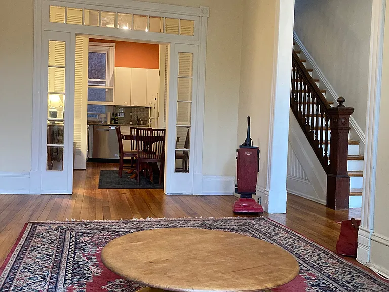 655 Maryland Ave NE #A — Photo 2