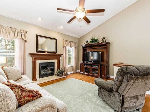 2nd image of 10139 Tuscany Ct