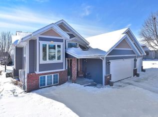 1425 20th St NE, Owatonna, MN 55060