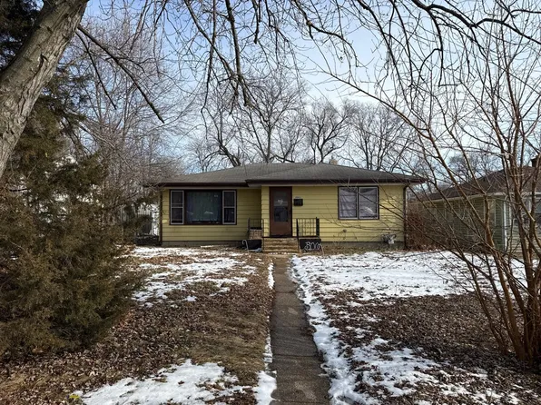 3043 Latham St, Rockford, IL 61103