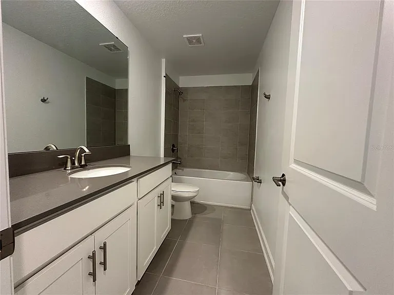 3118 Addison Blvd — Photo 16