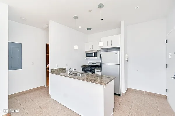 Rented by Citi Habitats | media 27