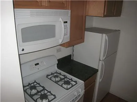 Rented by R New York | media 2
