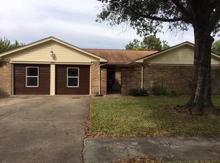 3008 Woodstone Dr, Baytown, TX 77521