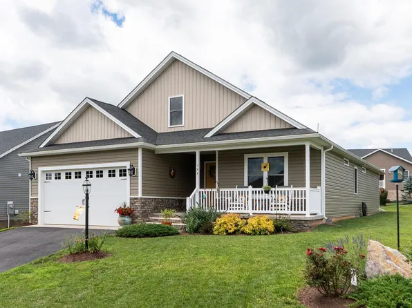 133 Lake View Cir, Waynesboro, VA 22980