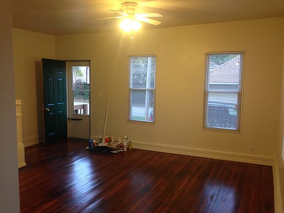 3rd image of 114 Plum St