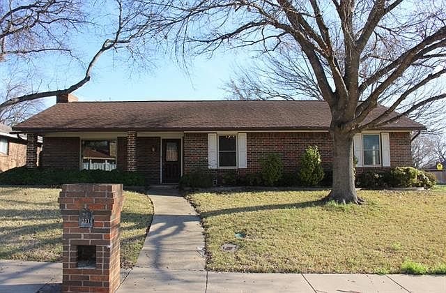 1st image of 231 Meadowcreek Dr