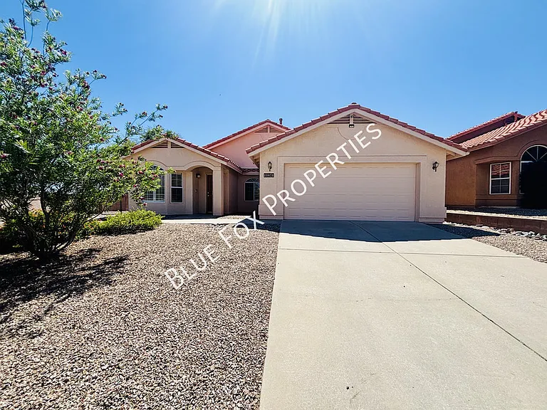 10451 N Calle Verano Seco — Photo 1