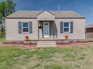 812 S Foster Ave, El Reno, OK 73036