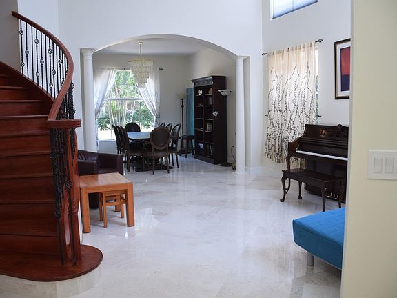 4th image of 9898 Palma Vista Way