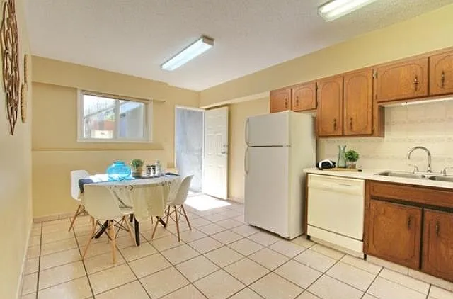 7222 Pandora St #GROUND LEVEL — Photo 2