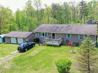 1975 Federal Rd, Little Hocking, OH 45742