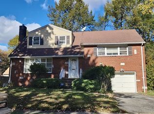107 Irvington Rd, Teaneck, NJ 07666