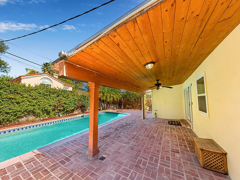 21441 De La Osa St — Photo 3