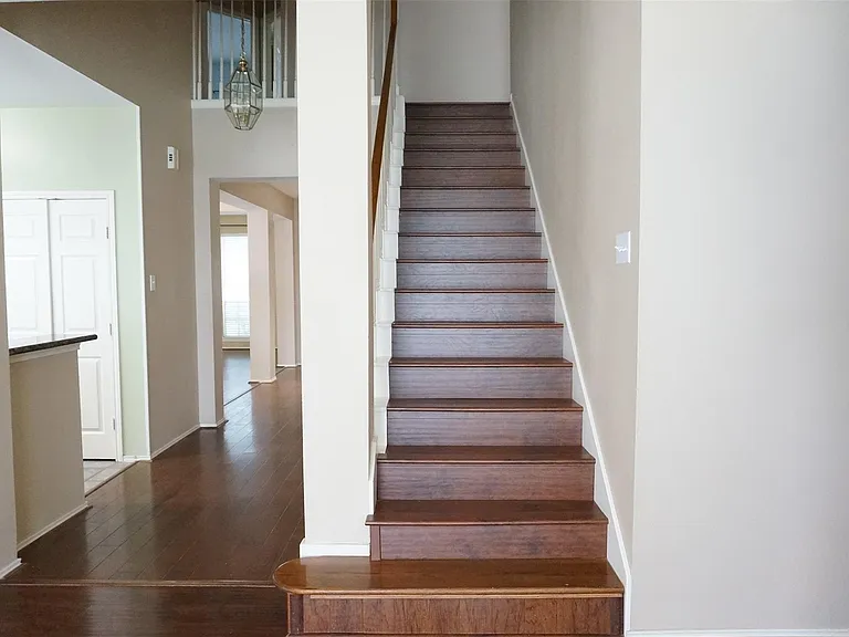 2114 Madewood Dr — Photo 14