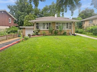 232 N Trask St, Aurora, IL 60505