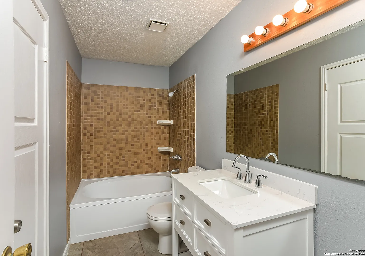 5927 Catalina Sunrise Drive - 1 — Photo 3