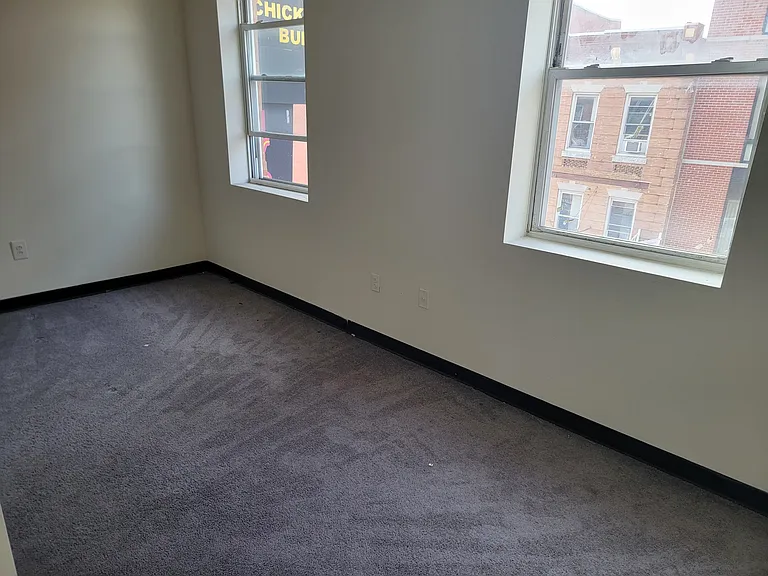 525 S Randolph St #6 — Photo 7