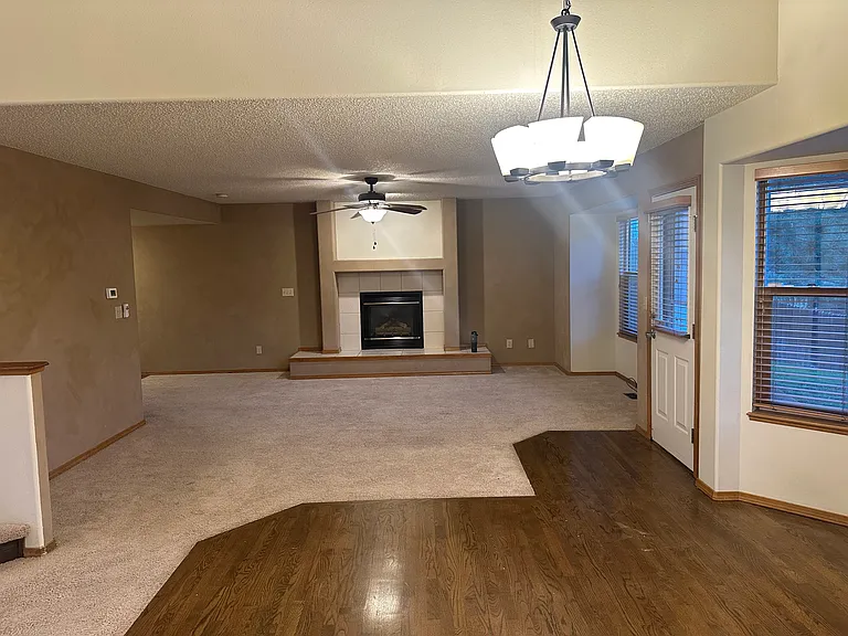 7955 Manston Dr — Photo 29