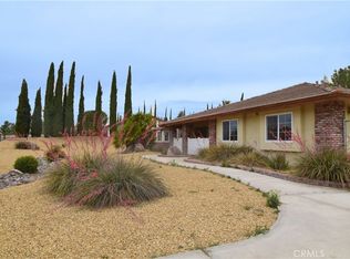 19180 Osceola Rd, Apple Valley, CA 92307