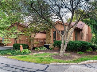 8461 Bay Point Dr, Indianapolis, IN 46240