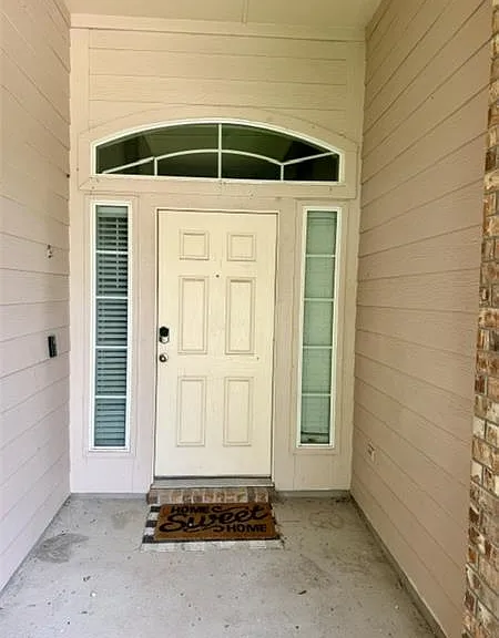 6716 Costa Dr — Photo 3