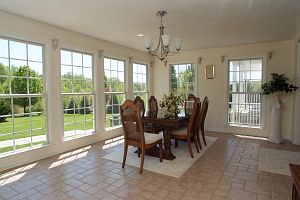 5th image of 319 Quail Valley Ln