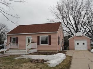 546 Kelly St, Sun Prairie, WI 53590
