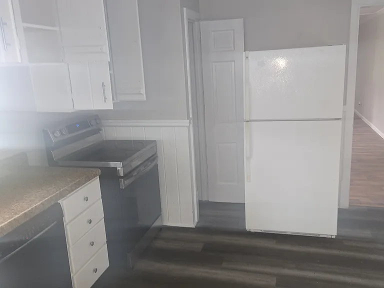 118 Clark Blvd — Photo 9