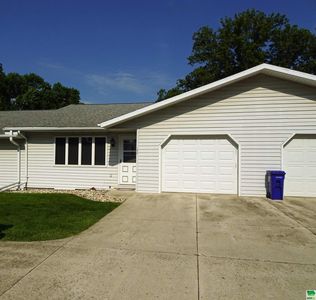1020 5th Ave #3, Sheldon, IA, 51201