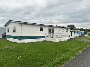 6035 S Transit Rd #210, Lockport, NY 14094