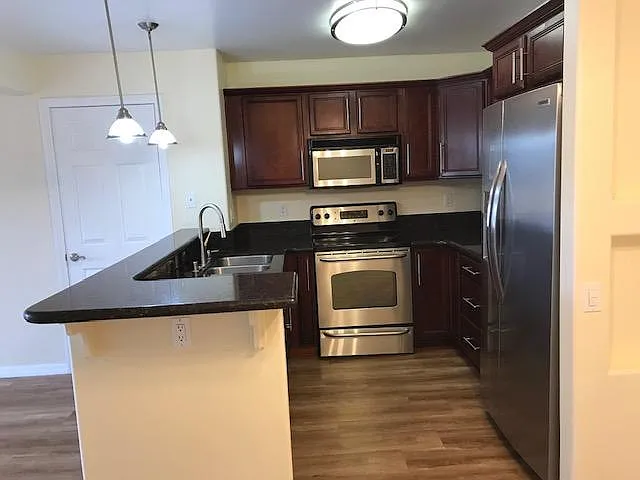 5404 Balboa Arms Dr