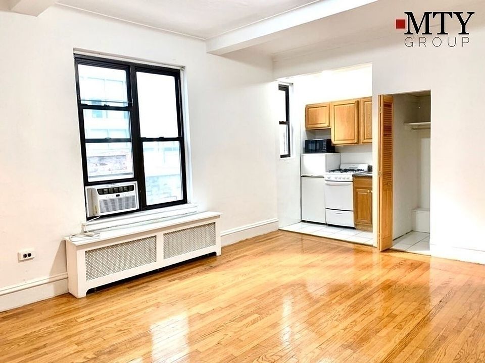1st image of 155 E 52nd St #10CC