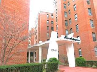 13914 83 Ave, Briarwood, NY 11385