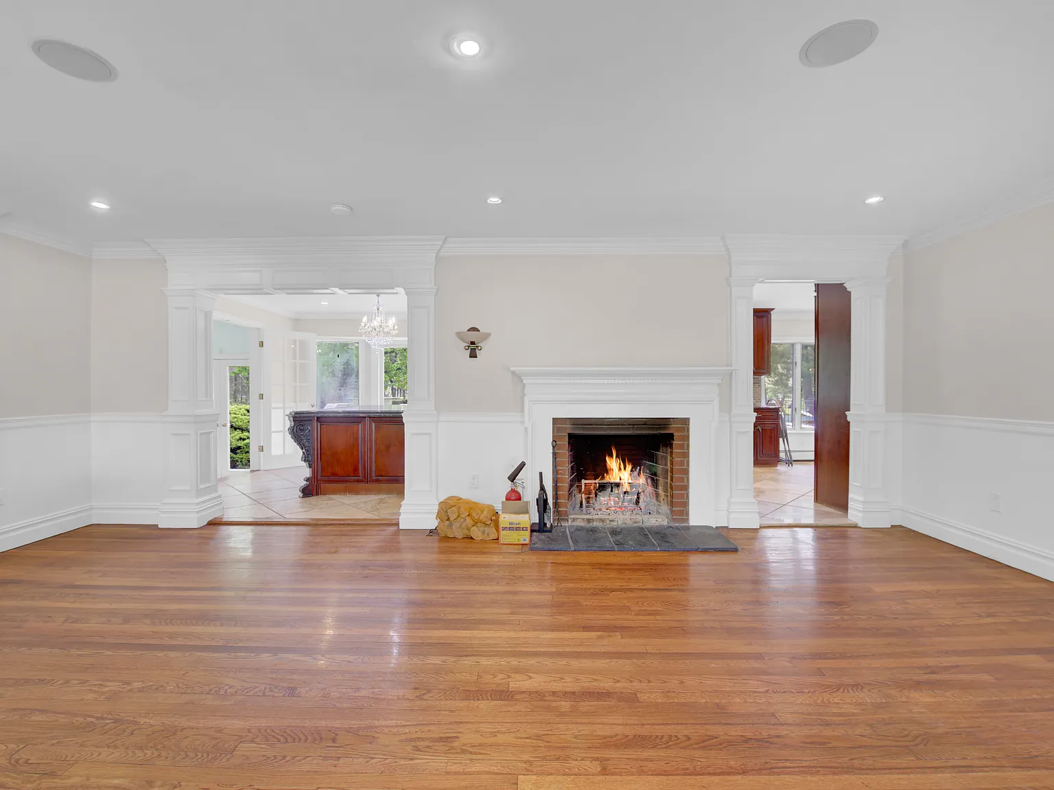 6 bed, 3031 sqft, $10,000 — Photo 4
